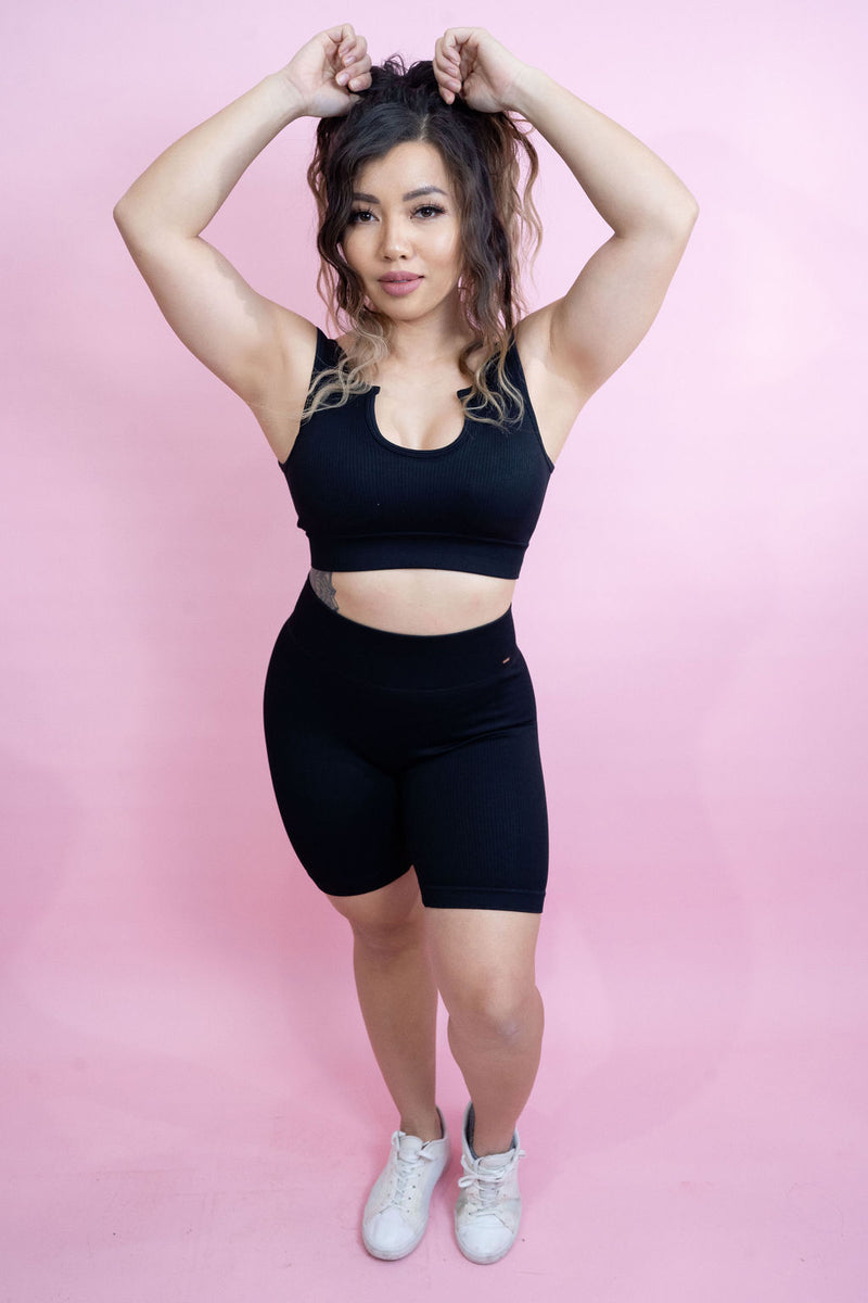Magnetic Ribbed Knit Crop Top - Black – Quaddess Apparel