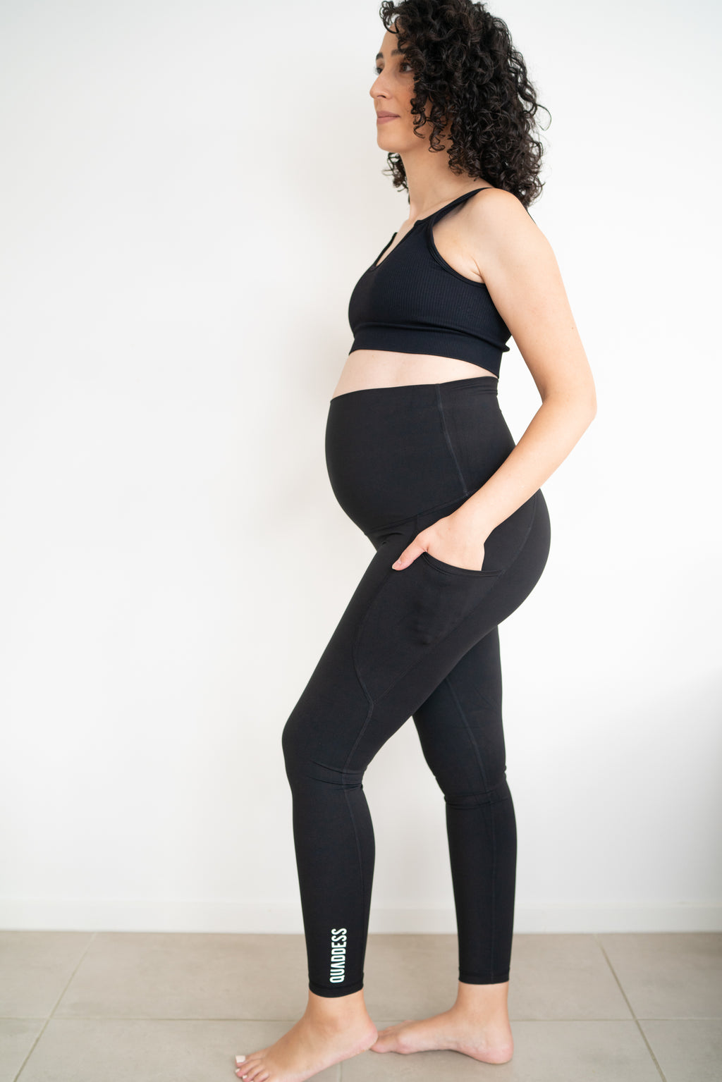 Maternity Leggings with Pockets - Black